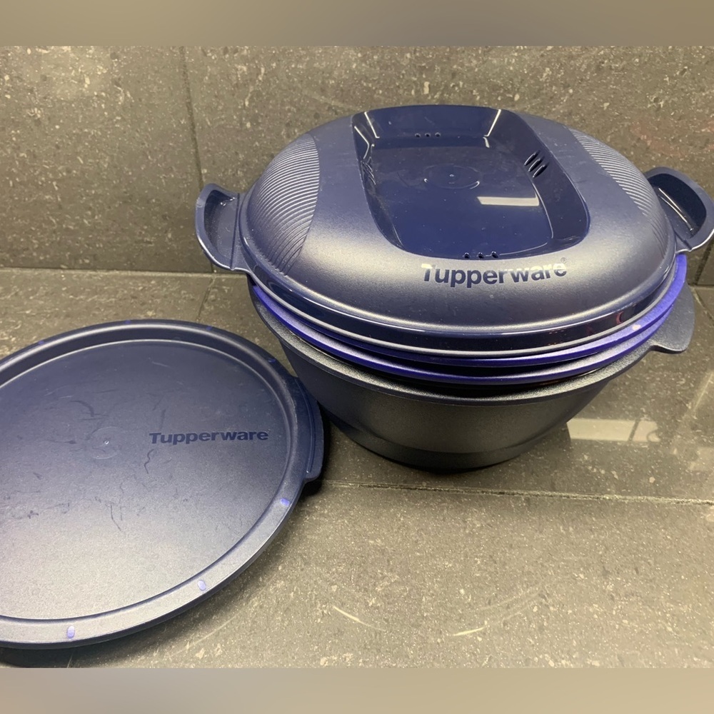 Tupperware Multi Cooker Like New - Picture 2 of 3